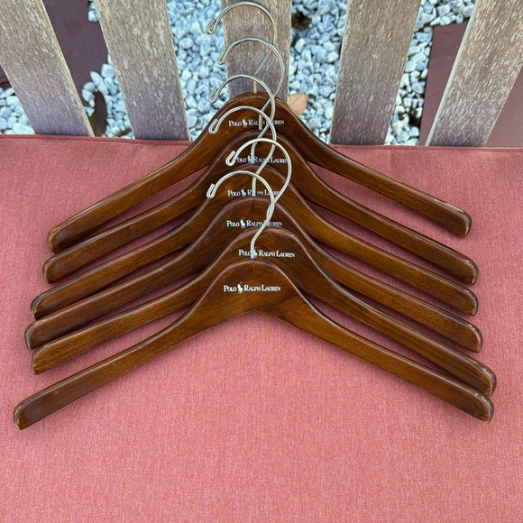 wooden hangers 6 count, 100 Authentic - Picture 1 of 1